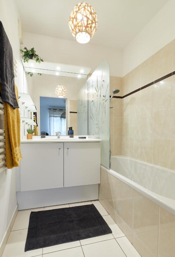 Appartement Wakandais-Proche Disney, Parking & Wifi 몽테브랭 외부 사진
